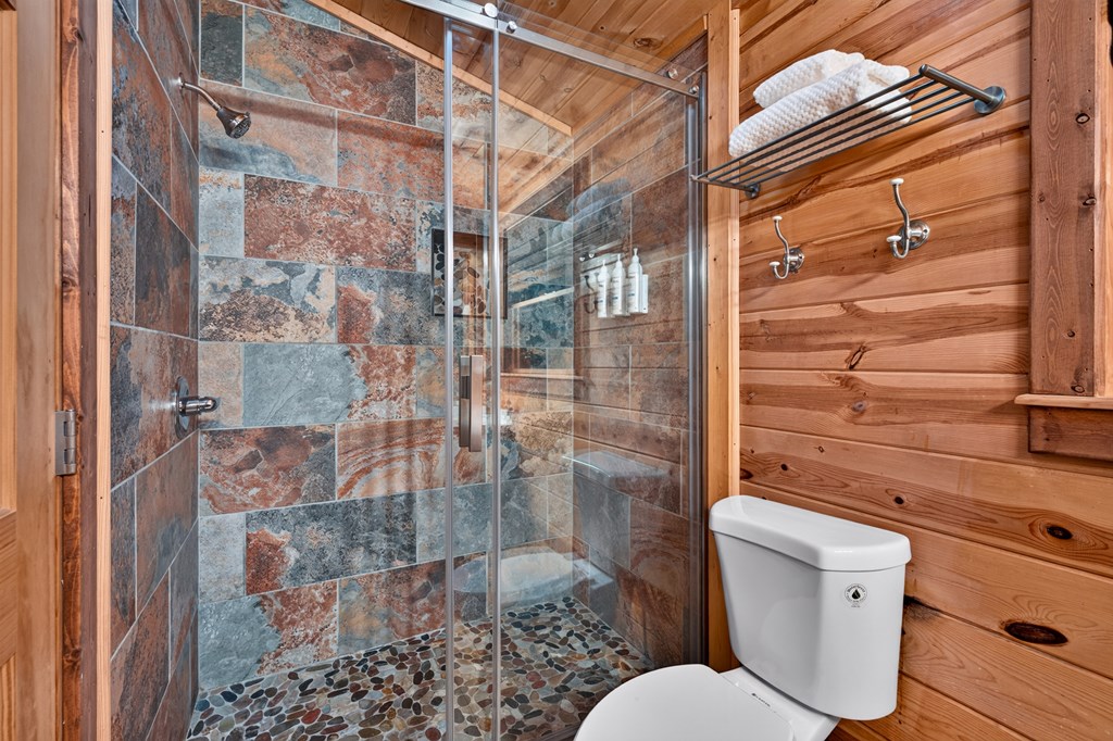 357 Hemlock Trail Property Photo 11