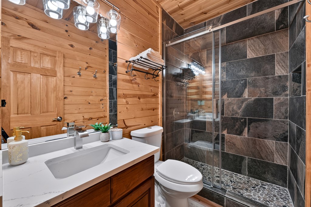 357 Hemlock Trail Property Photo 16