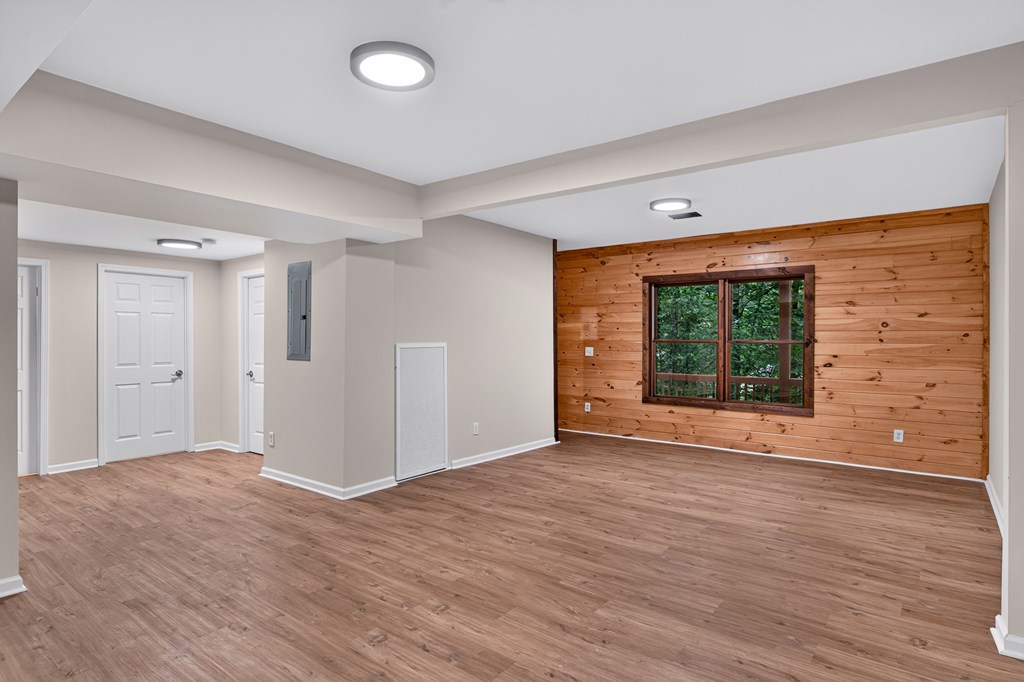 357 Hemlock Trail Property Photo 18