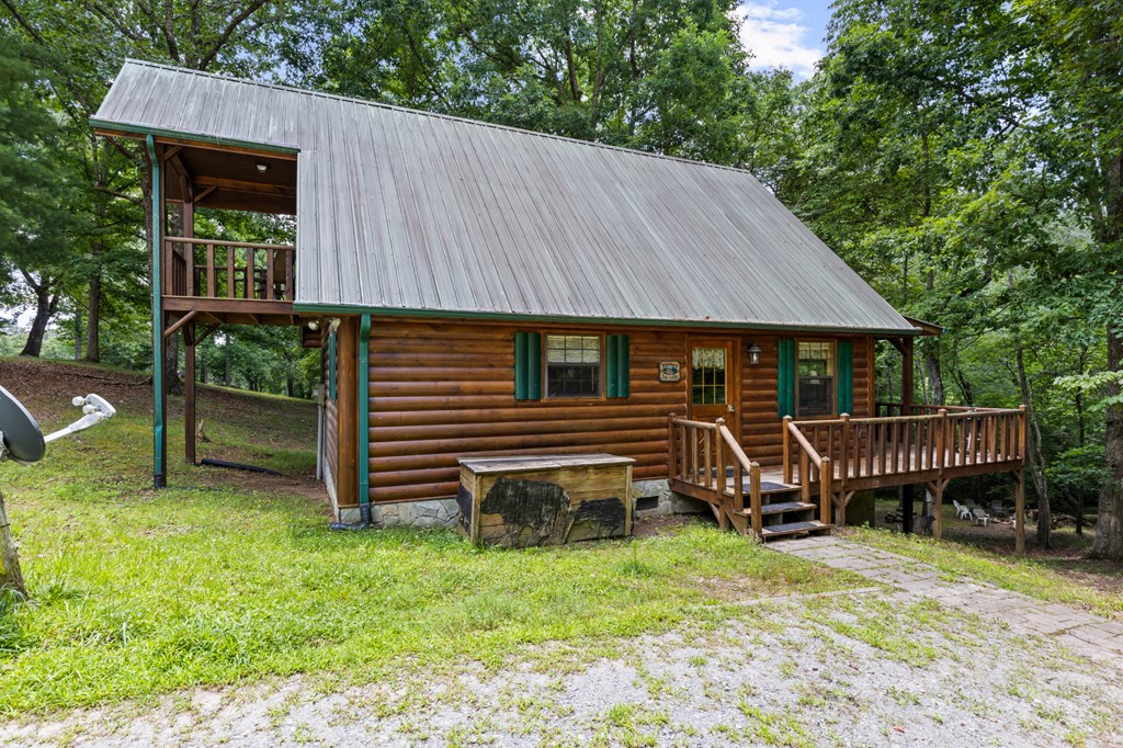 135 The Builders Hill Property Photo 15