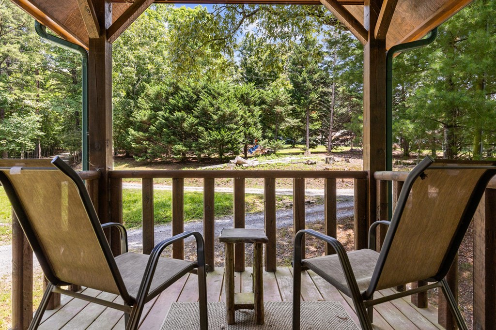 135 The Builders Hill Property Photo 26