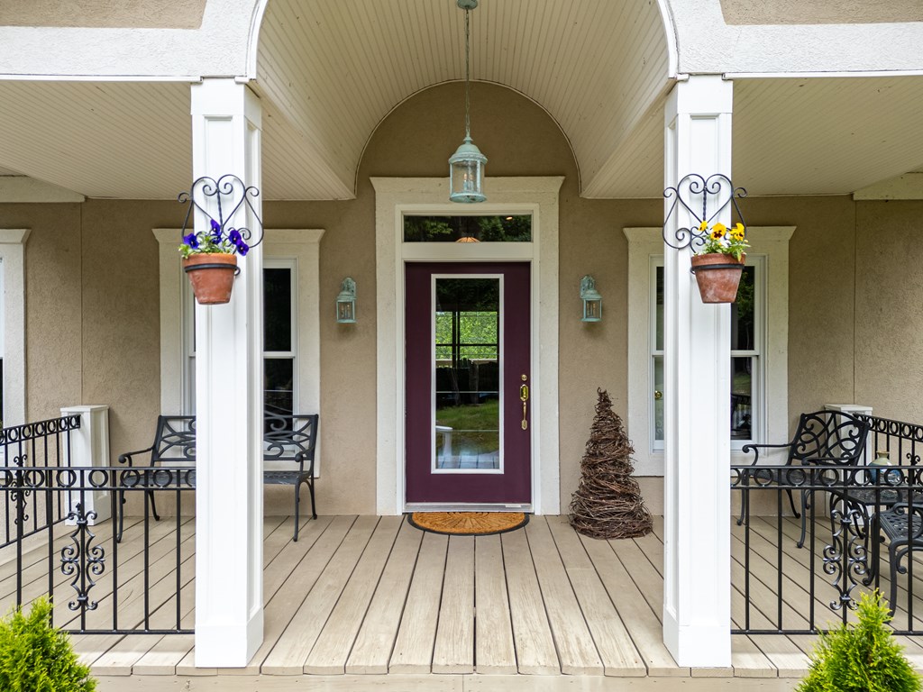 1110 Poor House Mountain Trail Property Photo 4
