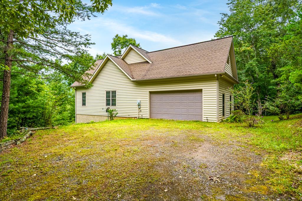 51 Hightower Trail Property Photo 3