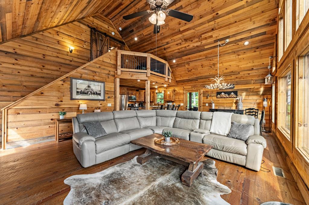 300 Cloudland Trace Property Photo 9