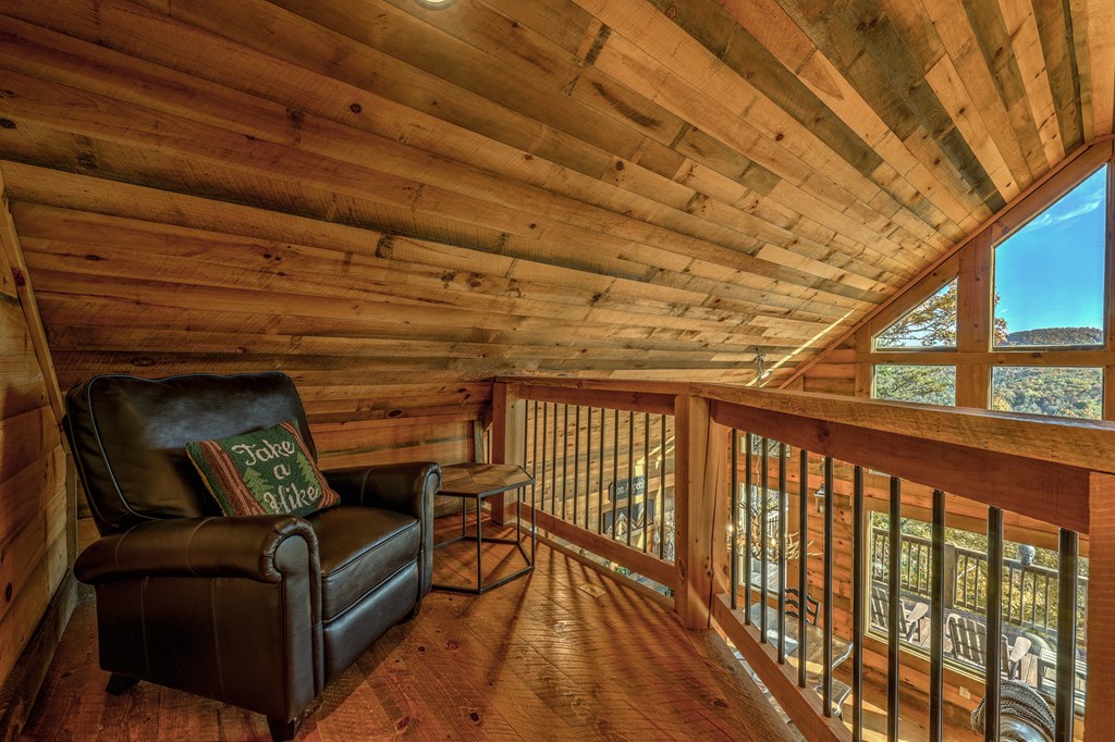 300 Cloudland Trace Property Photo 22