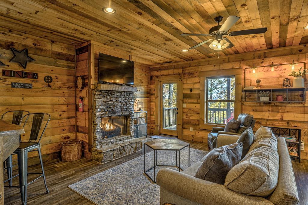 300 Cloudland Trace Property Photo 32