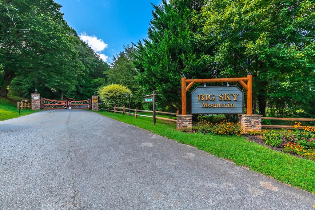 300 Cloudland Trace Property Photo 74