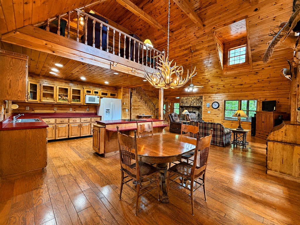 629 My Mountain Road Property Photo 8