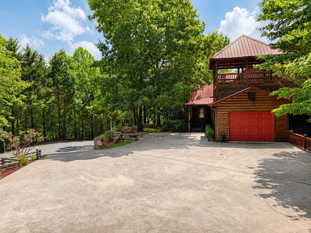 629 My Mountain Road Property Photo 39