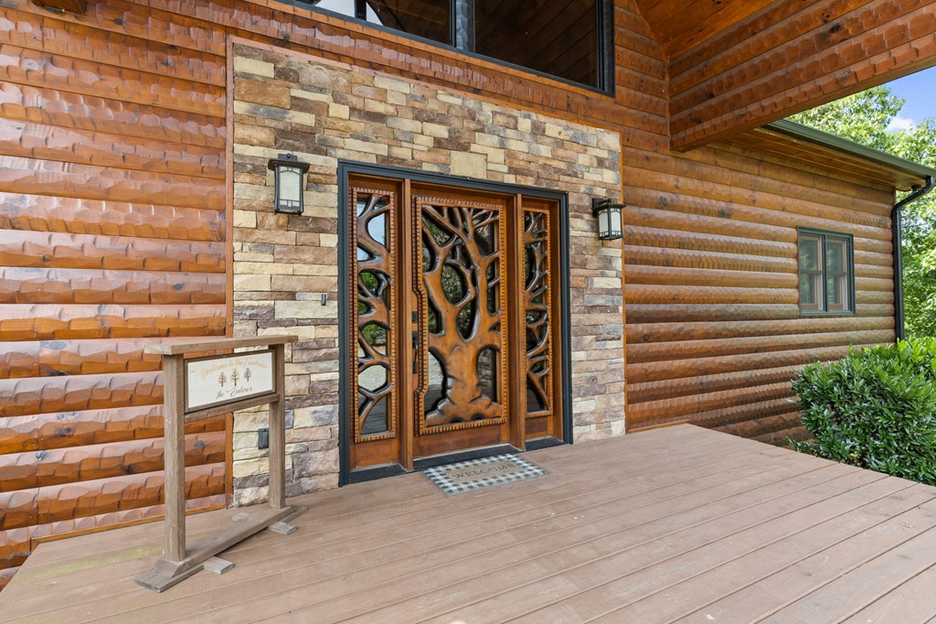 9 Kensington Drive Property Photo 3