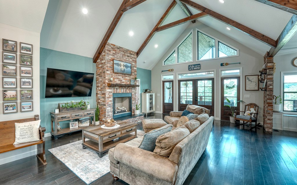 359 New Water Way Property Photo 16