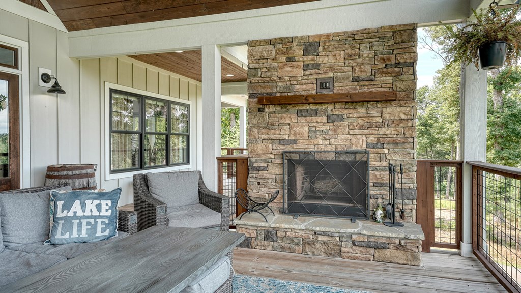 359 New Water Way Property Photo 20