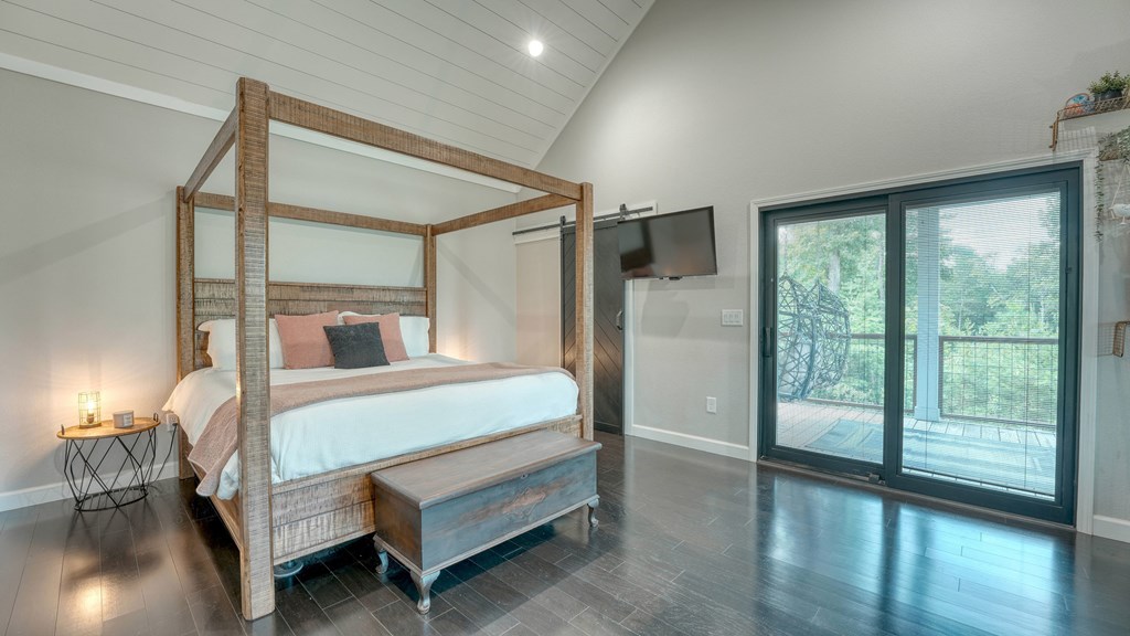 359 New Water Way Property Photo 28