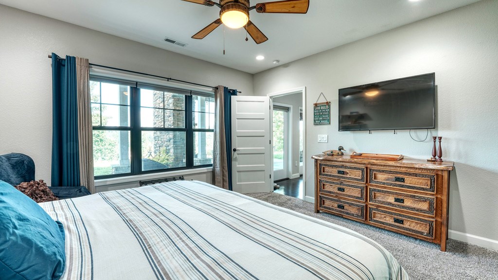 359 New Water Way Property Photo 52