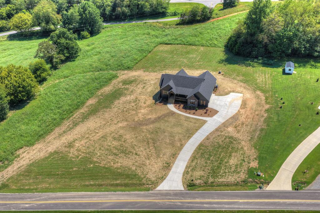 2490 New Hope Road Property Photo 8