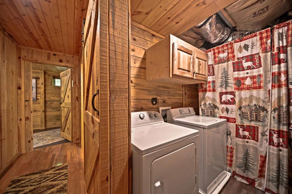 469 North Lake Drive Property Photo 33