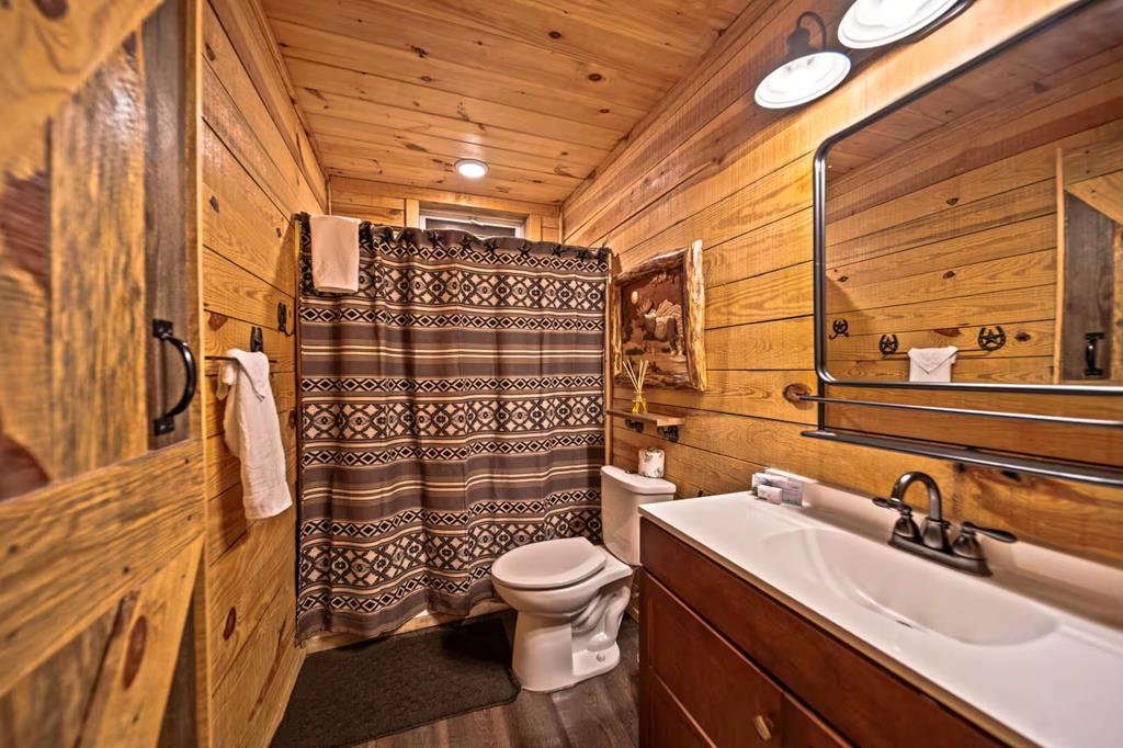 469 North Lake Drive Property Photo 45