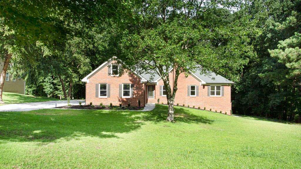 1055 Windridge Dr Property Photo 1