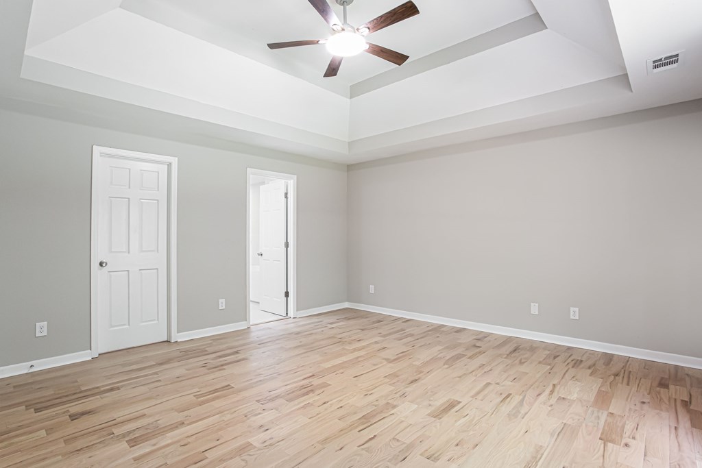 1055 Windridge Dr Property Photo 22