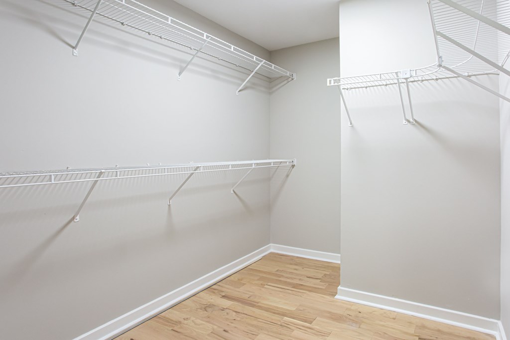1055 Windridge Dr Property Photo 24