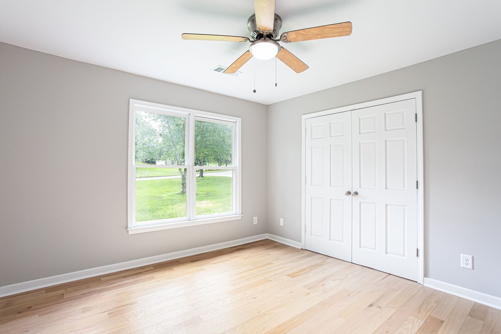 1055 Windridge Dr Property Photo 32