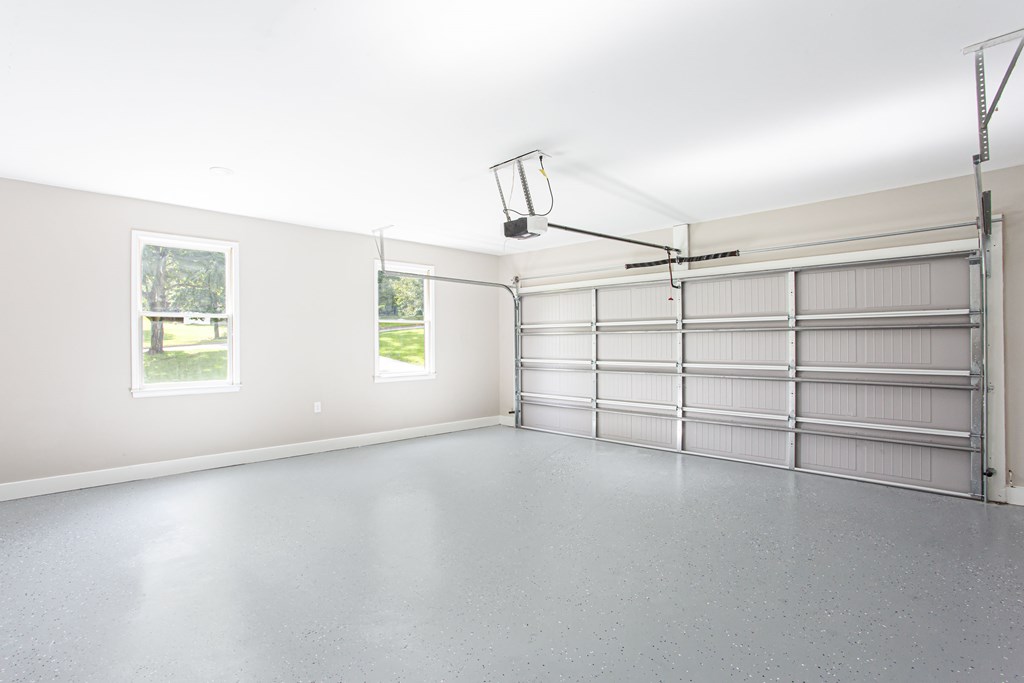 1055 Windridge Dr Property Photo 40