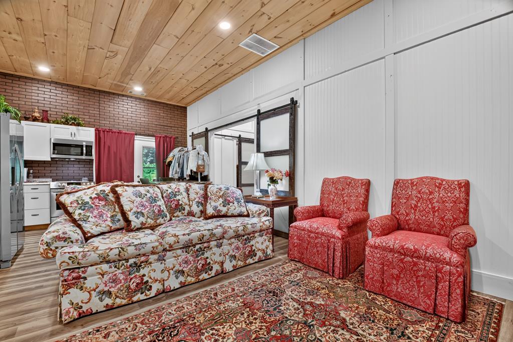 2086 Burnt Mountain Road Property Photo 112