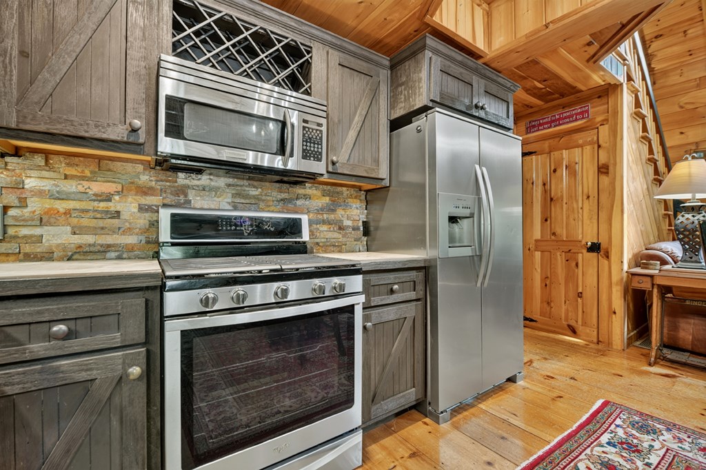 160 Adams Circle Property Photo 14