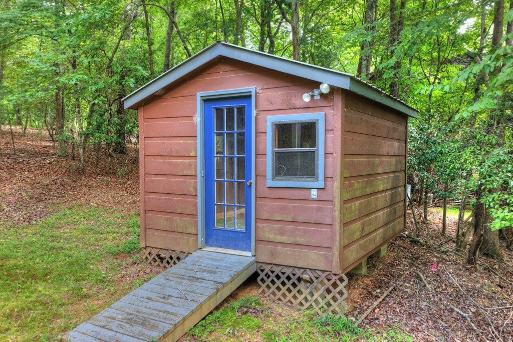 160 Adams Circle Property Photo 53