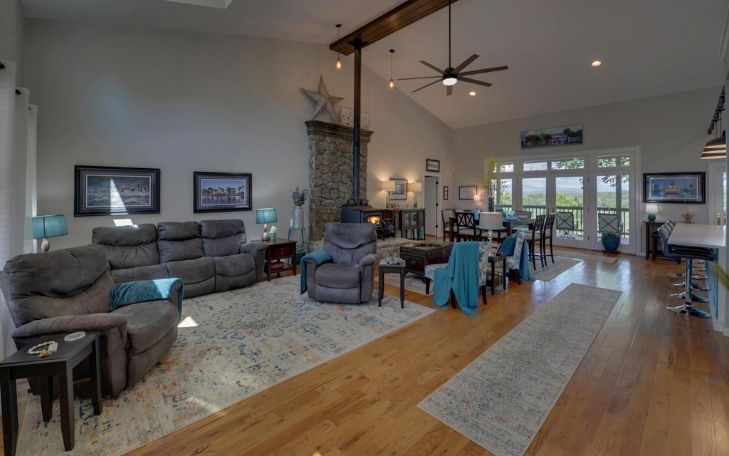 280 Cherokee Court Property Photo 6