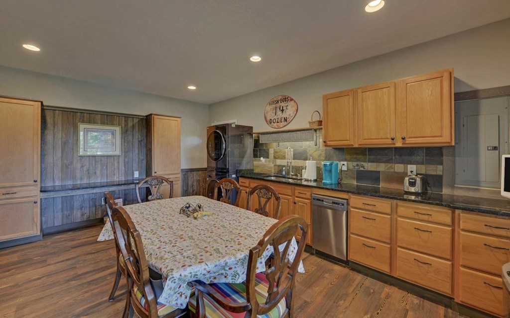 280 Cherokee Court Property Photo 46