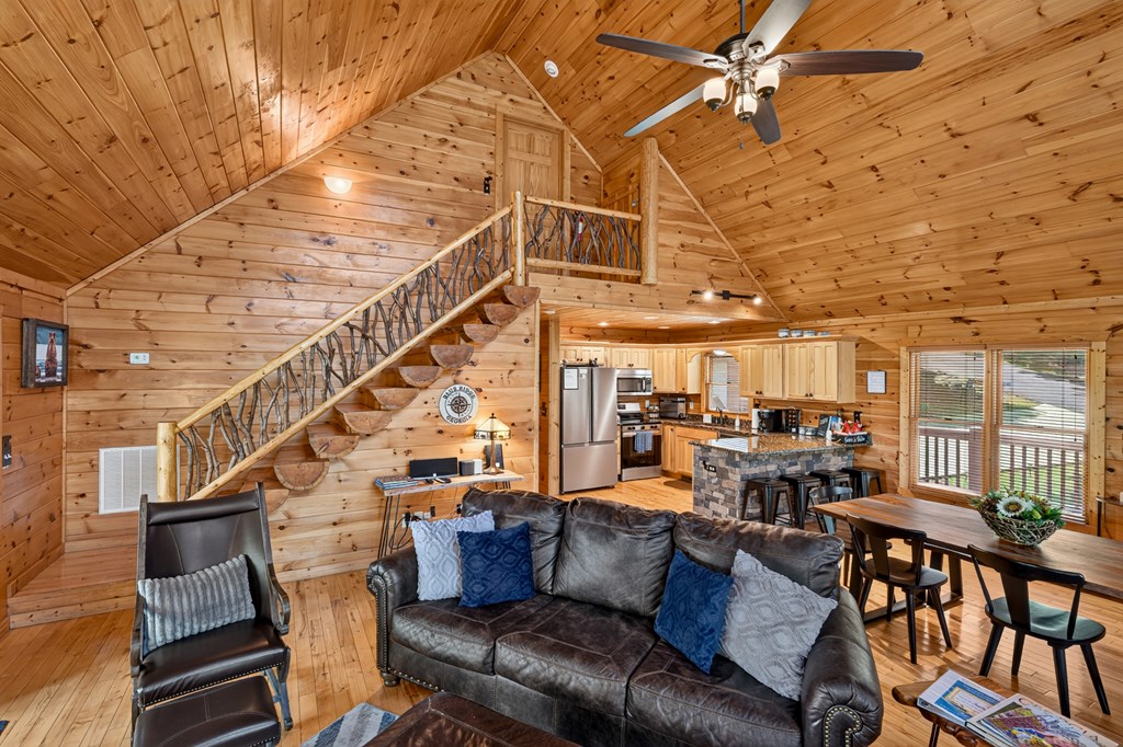 573 Weaver Creek Way Property Photo 7