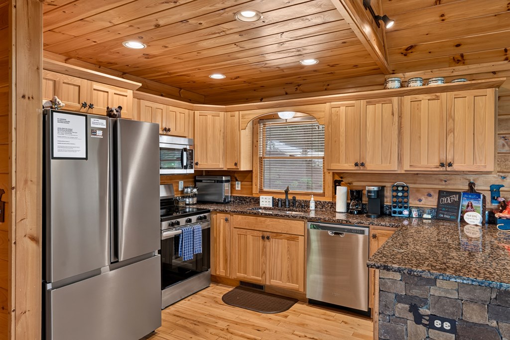 573 Weaver Creek Way Property Photo 11
