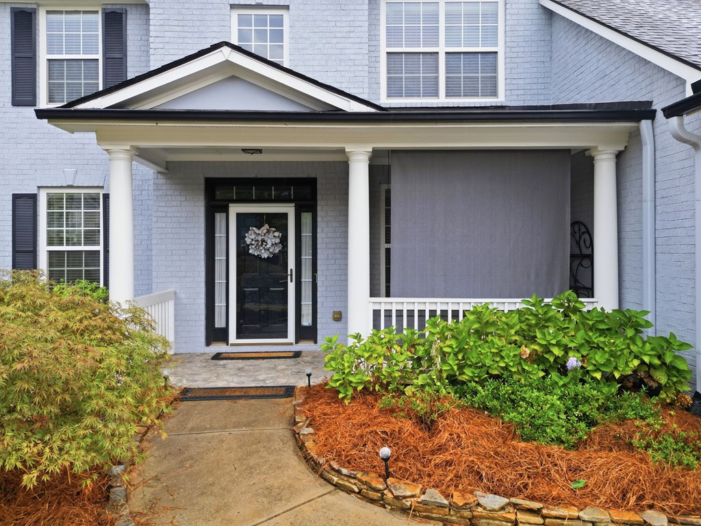 225 Brookview Place Property Photo 2