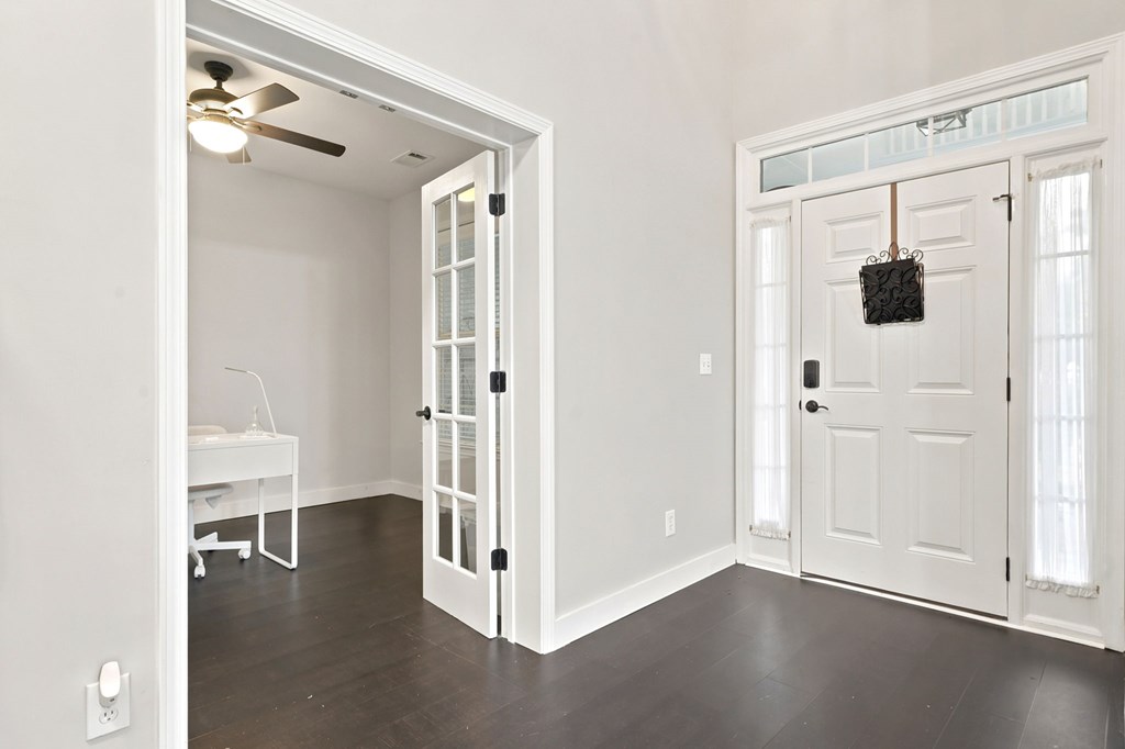 225 Brookview Place Property Photo 3