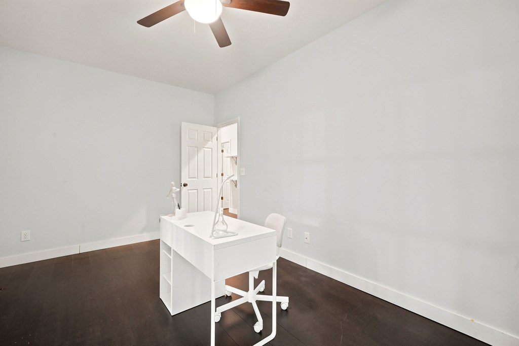 225 Brookview Place Property Photo 5