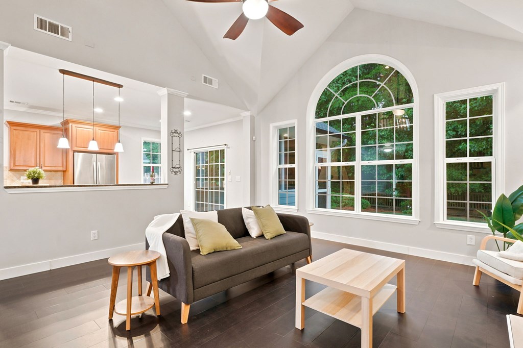 225 Brookview Place Property Photo 12