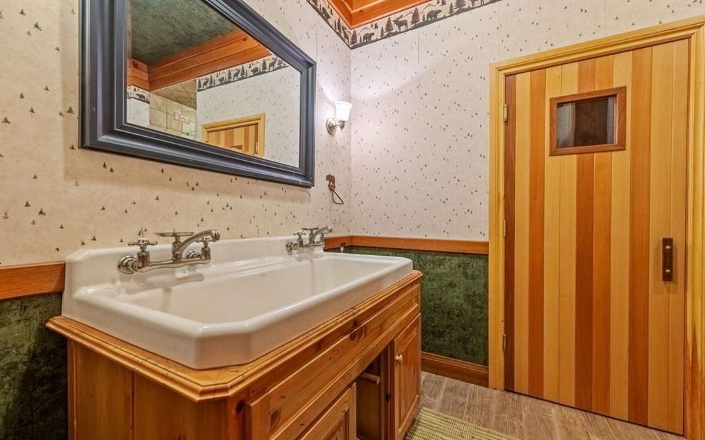2579 State Hwy 66 Property Photo 47
