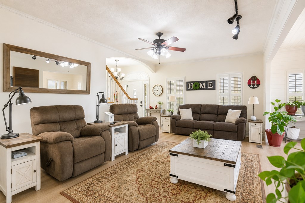 233 Ivy Ridge Property Photo 14