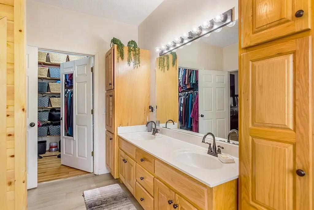 233 Ivy Ridge Property Photo 25