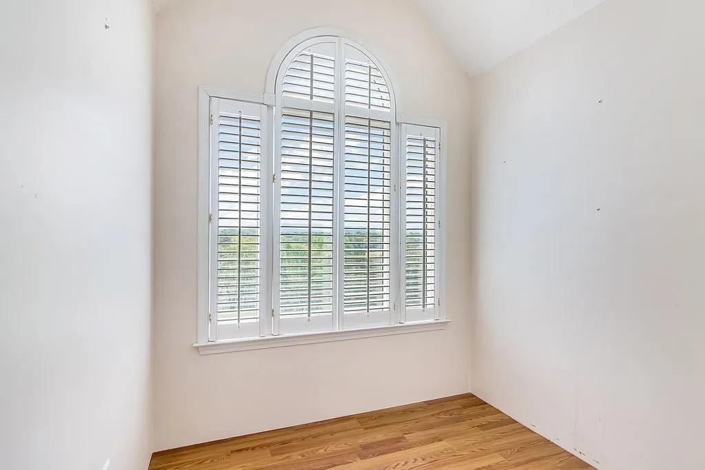 233 Ivy Ridge Property Photo 35