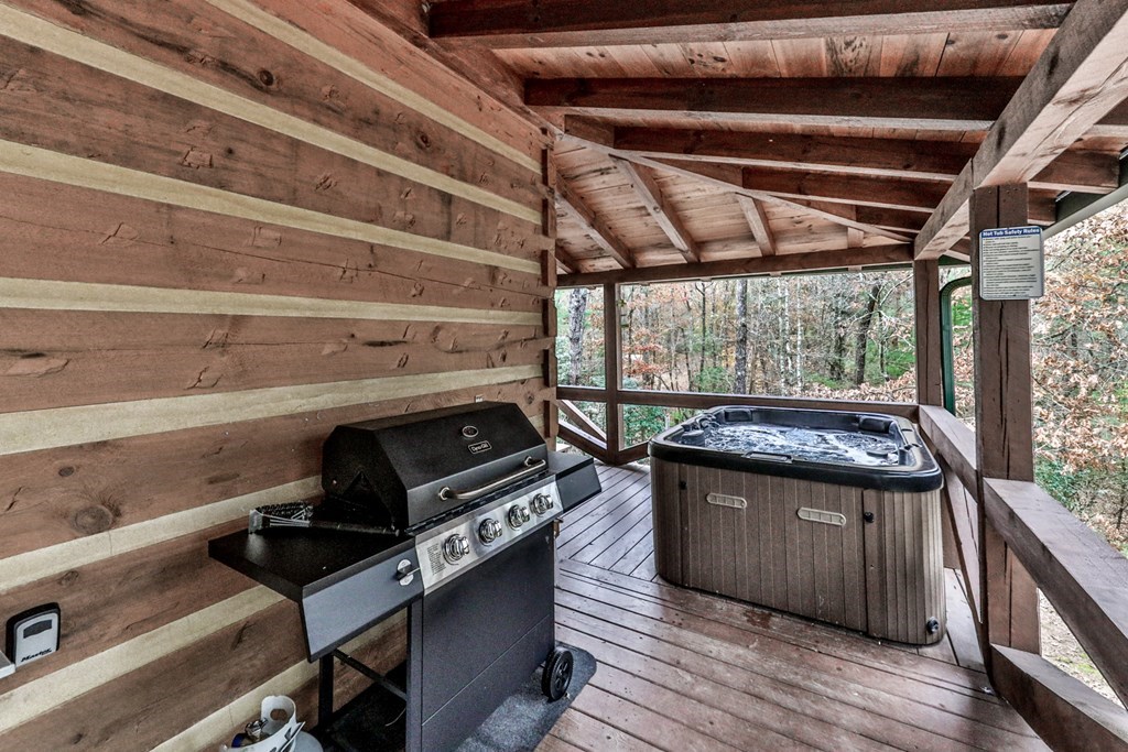 245 Weeks Creek Property Photo 19