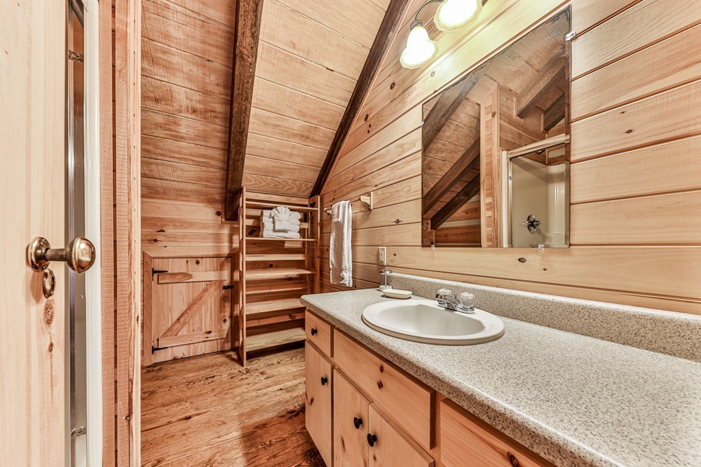 245 Weeks Creek Property Photo 20