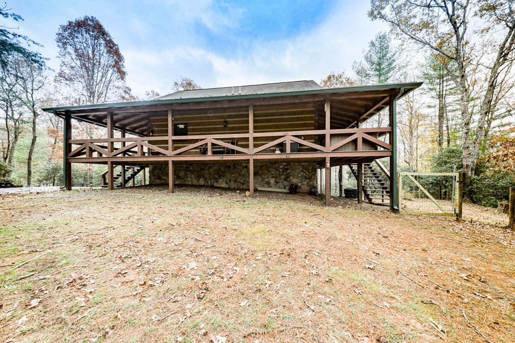 245 Weeks Creek Property Photo 35