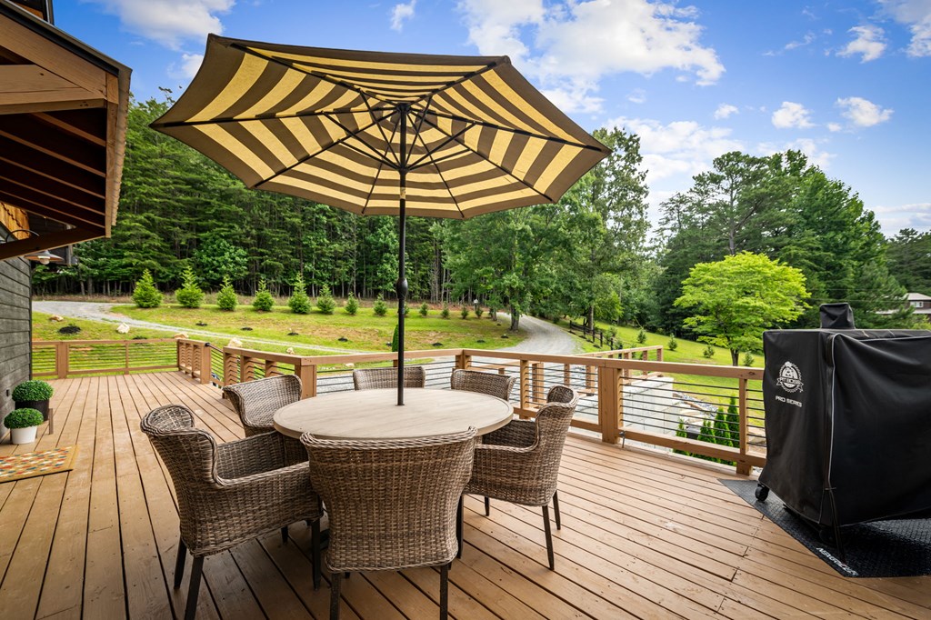 135 Rolling Hills Drive Property Photo 20