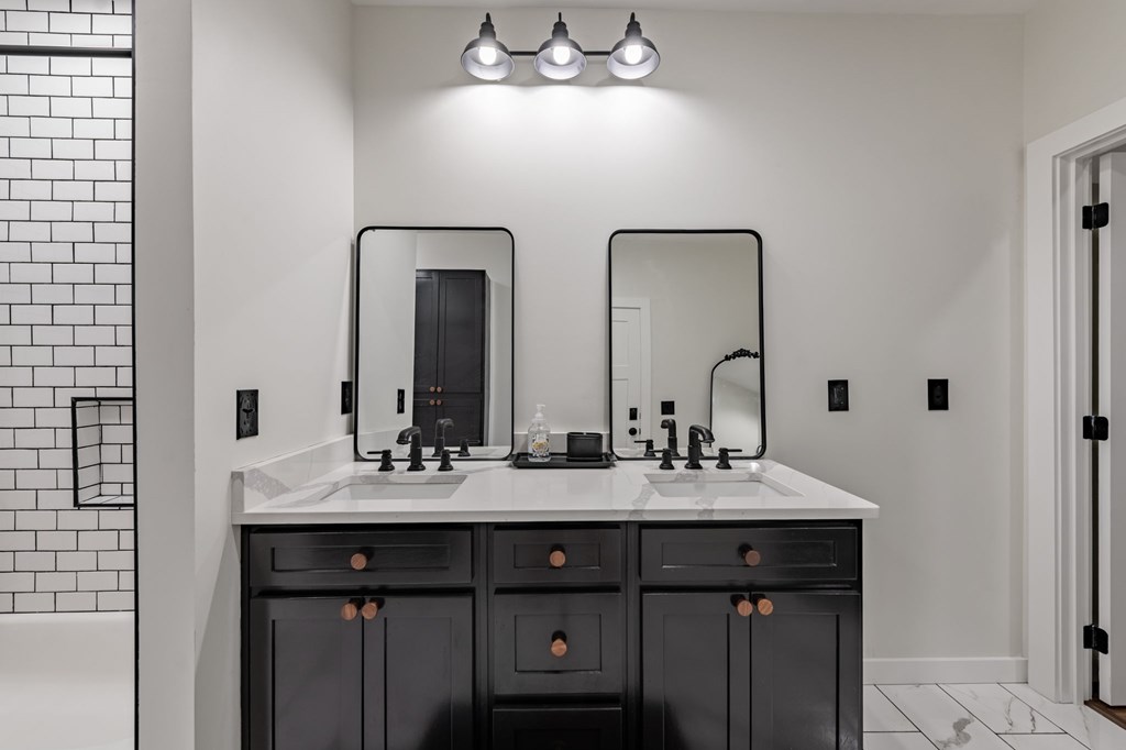 135 Rolling Hills Drive Property Photo 35