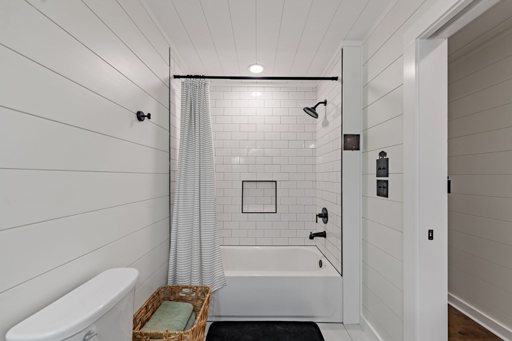 135 Rolling Hills Drive Property Photo 41