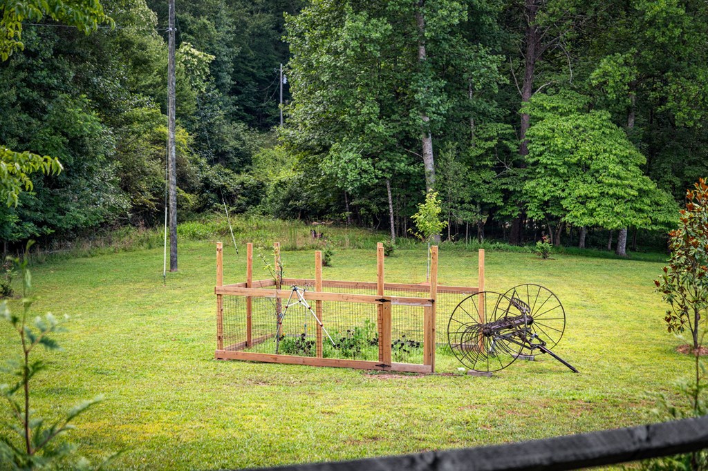 135 Rolling Hills Drive Property Photo 72
