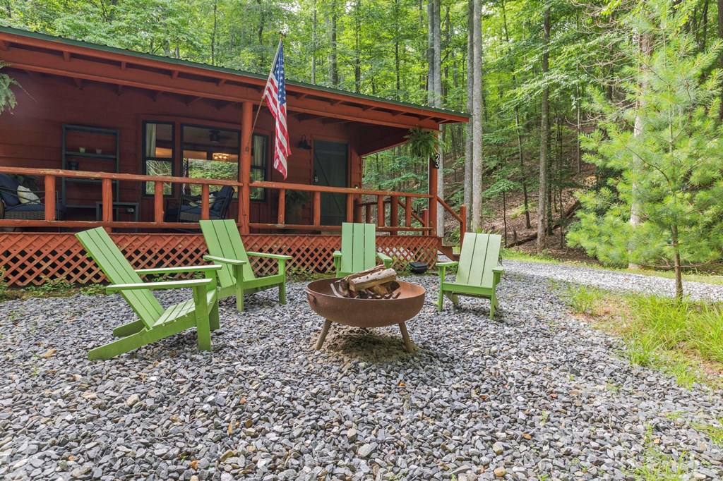 23 Briar Cove Lane Property Photo 3