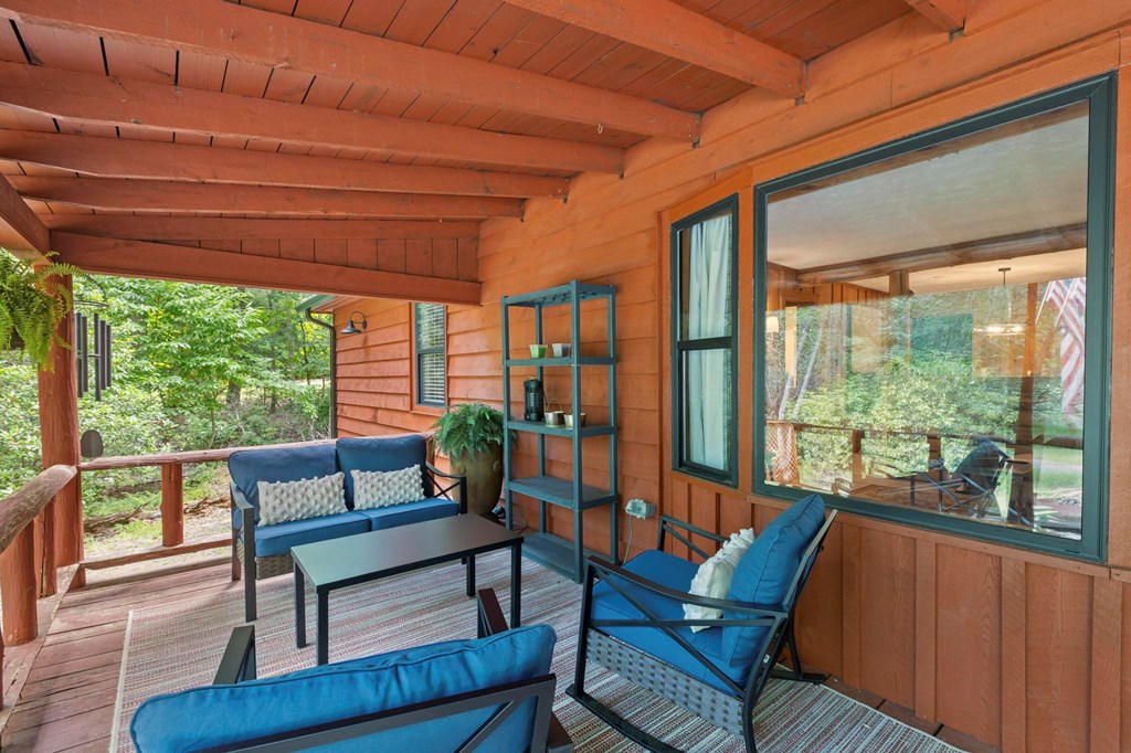 23 Briar Cove Lane Property Photo 7